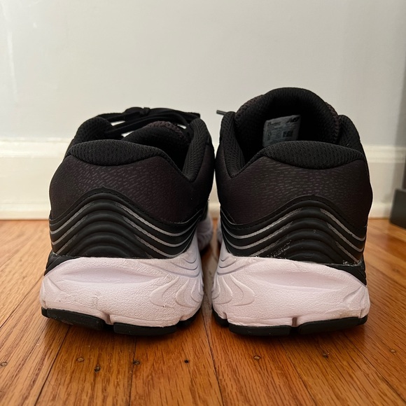 New Balance Black and Red Athletic Sneakers - Picture 8 of 13